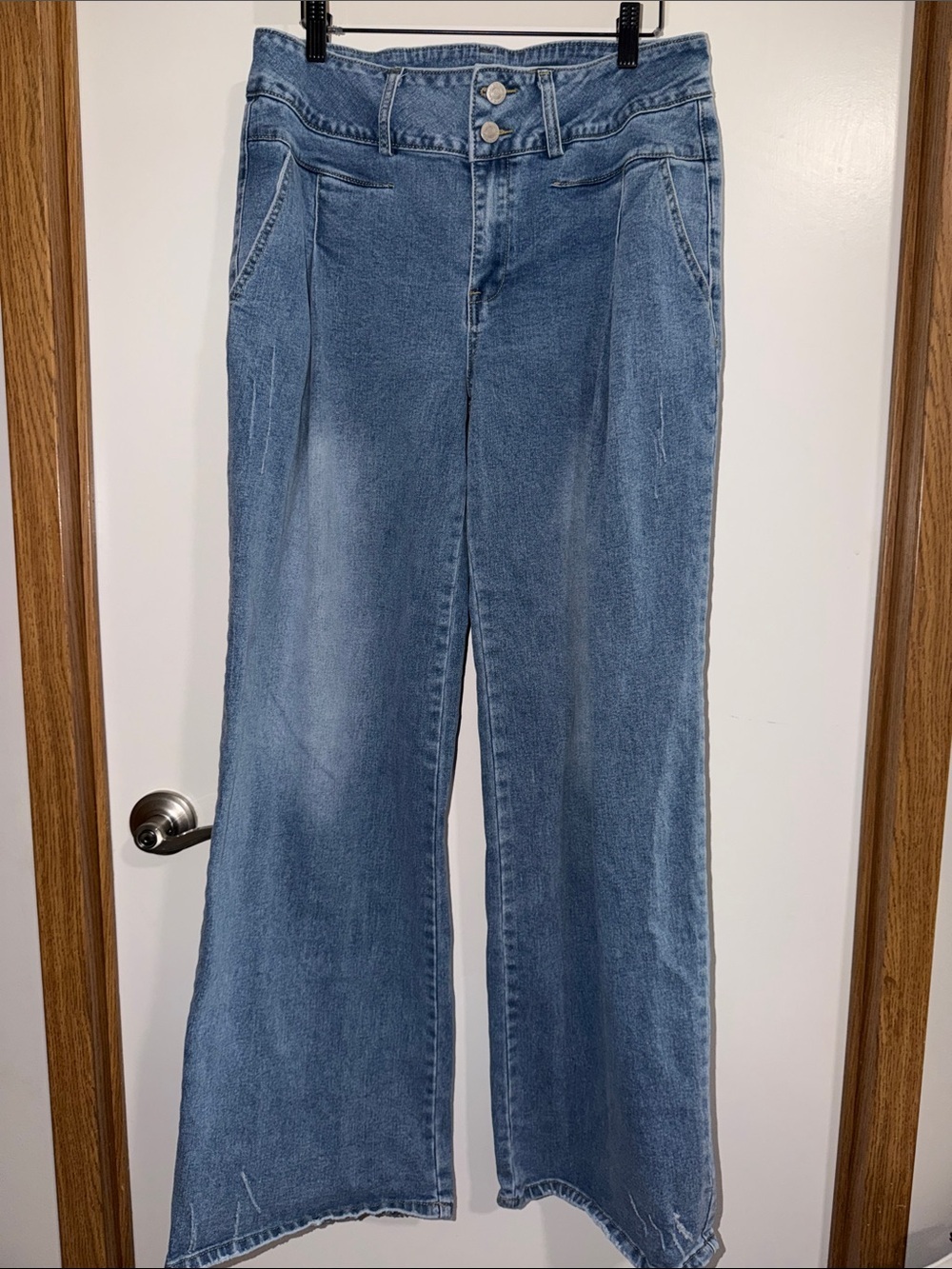 High-Rise Wide-Leg Jeans in Classic Blue Wash